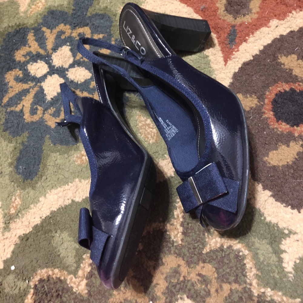 NEW Sling back dress shoes, navy with bow, 6.5